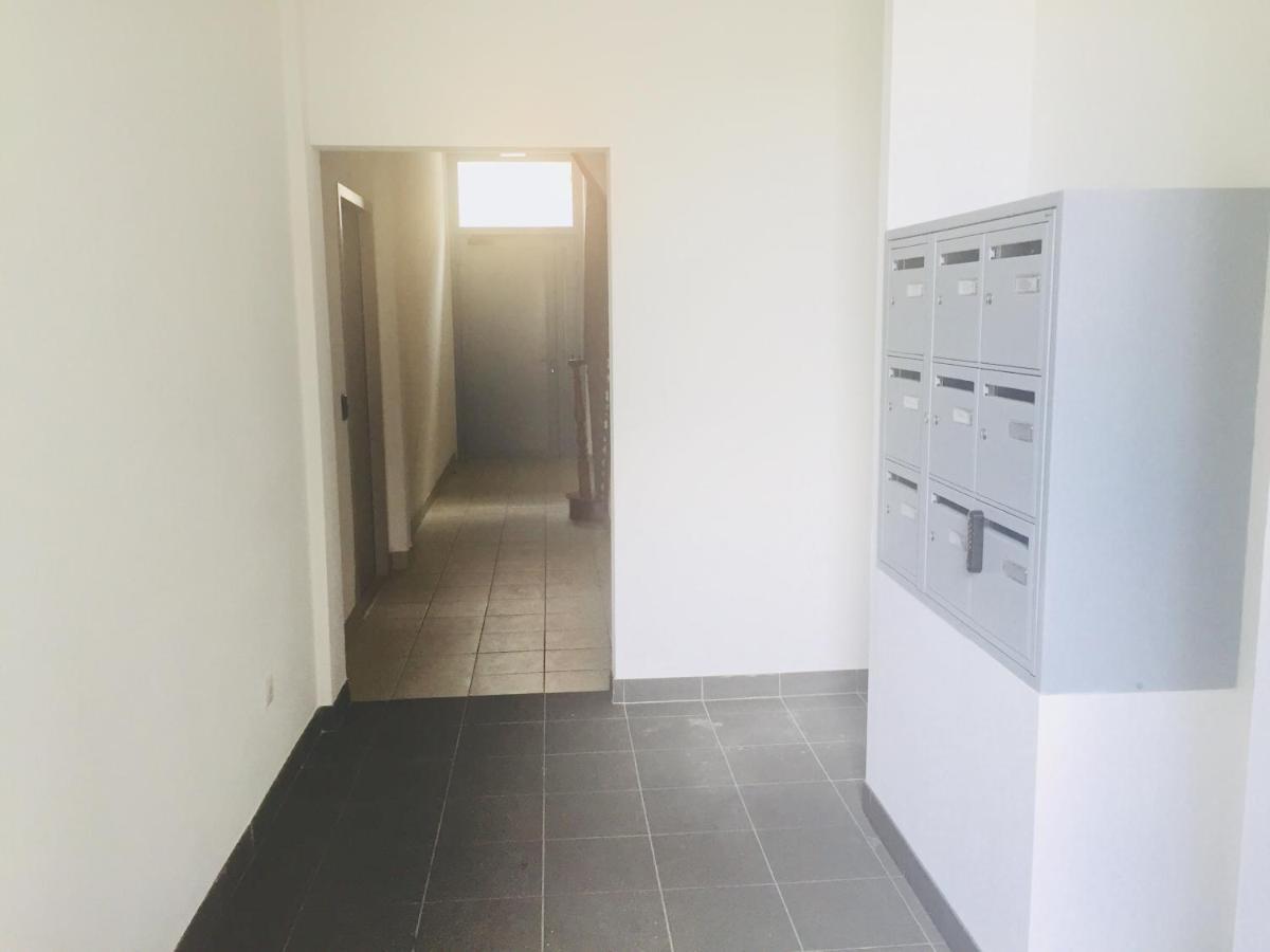 Villa Tarbis Tarbes Centre Ville , Appartements Tout Confort Luaran gambar